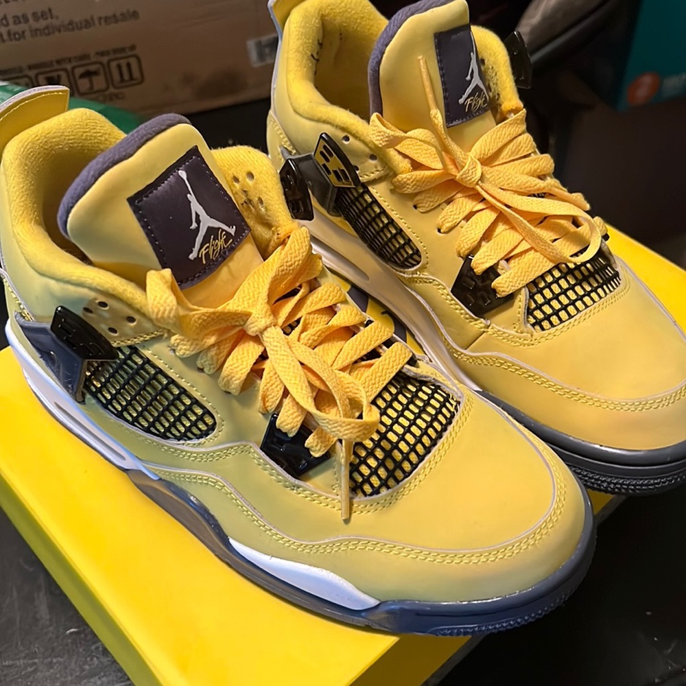 Jordan 4s size 7Y yellow